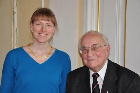 Diana Rieger und Prof. Helfenbein.Foto: Hohhaus  Foto: Hohhaus
