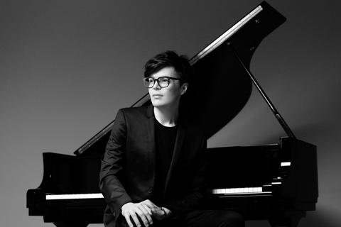 Alexey Pudinov soll in diesem Jahr erneut bei den Lichtenberger Schlosskonzerten spielen. Der junge Pianist hat sein erstes Solo-Album aufgenommen. Archivfoto: Emil Matveev