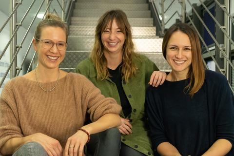 Für besseres Arbeitsklima und mehr Motivation: Lisa Reil (von links), Mitarbeiterin Tanja Häusinger und Julia Dubowy. Foto: Andreas Rau