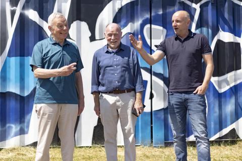 Freuen sich über die 70-Jahr-Feier (v.l.): Dr. Helmut Olyschläger (Erster Vorsitzender), Kurt Winter (Zweiter Vorsitzender) und Till Pleuger (Erster Schatzmeister). Tim Würz