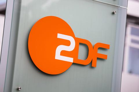 Der ZDF-Fernsehrat entschuldigte sich für mehrere Tweets aus der Nacht zum Sonntag. Archivfoto: Andreas Arnold/dpa