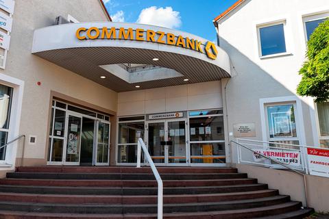 Aktuell ist die Commerzbank-Filiale in Alsfeld geschlossen. Foto: Dickel 