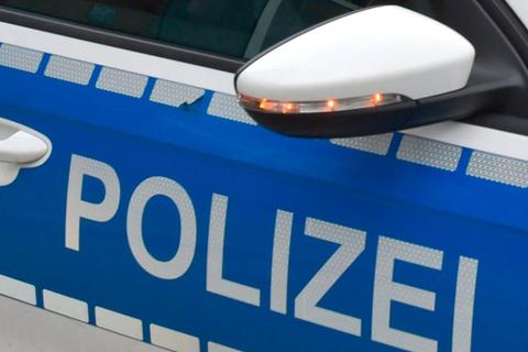 Hinweise erbittet die Polizeistation Lauterbach unter der Telefonnummer 06641/971-0, jede andere Polizeidienststelle oder über die Onlinewache unter www.polizei.hessen.de. Foto: dpa 