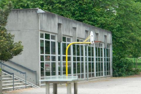 Sanierung oder Neubau? Zur Zukunft der betagten Schulturnhalle von Angersbach soll es mit allen beteiligten Gremien einen Vor-Ort-Termin geben. © Rausch