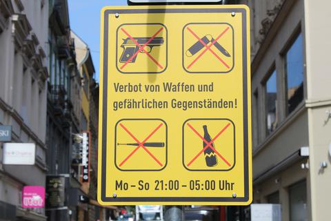 Anfang 2019 wurde in Wiesbaden die Waffenverbotszone eingerichtet.  Archivfoto: Stadt Wiesbaden