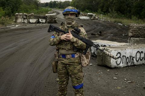 Ein ukrainischer Soldat. © dpa/maloletka