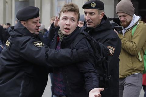 Der Blogger Roman Protassewitsch wurde von der Polizei in Minsk festgenommen. Foto: dpa