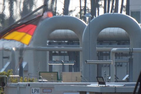 Seit Donnerstagfrüh kommt an der Übergabestation in Lubmin (Mecklenburg-Vorpommern) wieder russisches Gas an. Foto: dpa