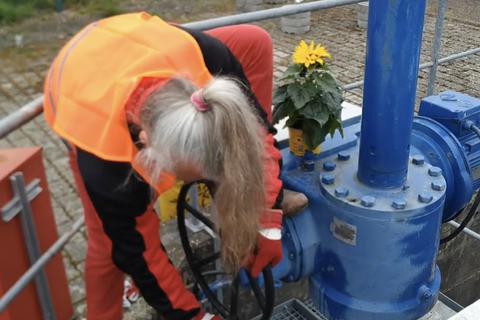 Im April und Mai 2022 versuchten Aktivisten der Klima-Protestgruppe Letzte Generation, darunter auch ein 59-Jähriger aus Braunschweig (Foto), eine Öl-Pipeline in Rheinland-Pfalz zu unterbrechen. Im Juli kommt es deshalb zum Prozess.