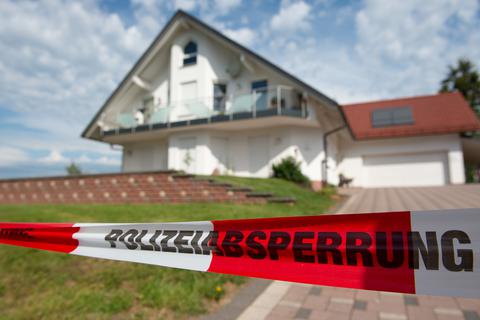 Der CDU-Politiker Walter Lübcke war Anfang Juni auf der Terrasse seines Wohnhauses im nordhessischen Wolfhagen bei Kassel mit einem Kopfschuss getötet worden. Der Generalbundesanwalt geht von einem rechtsextremen Hintergrund aus. Foto: dpa