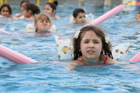 60 Prozent der Zehnjährigen in Rheinland-Pfalz können nicht sicher schwimmen. Archivfoto: dpa