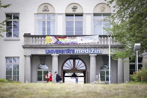 Die Uniklinik Mainz kommt aus ihrer Krise nicht heraus. Nun sorgt ein externer Unternehmensberater für Konfliktstoff.