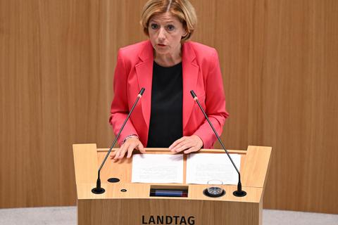 Die rheinland-pfälzische Ministerpräsidentin Malu Dreyer spricht im rheinland-pfälzischen Landtag. Archivfoto: dpa/Arne Dedert