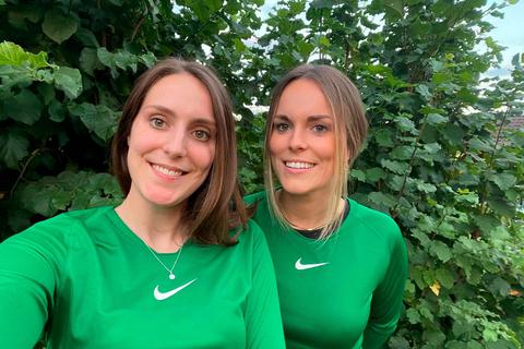 Die Schwestern Ricarda und Milena Hamperl (von links) laufen in der neuen Saison für den Frauenfußball-Gruppenligisten TSV Ilbeshausen auf.  Foto: Hamperl 