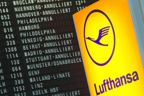 Die Mitarbeiter der Lufthansa sind sauer, dass im staatlichen Rettungspaket kein Satz zur Beschäftigung steht. Das berichtet der Konzernbetriebsratsvorsitzende der Lufthansa AG, Christian Hirsch. Fotos: dpa/Hirsch