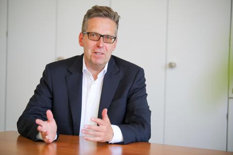 Seit Mai 2019 ist Volksbank-Vorstand Matthias Martiné Präsident der IHK Darmstadt Rhein Main Neckar. Foto: Torsten Boor 